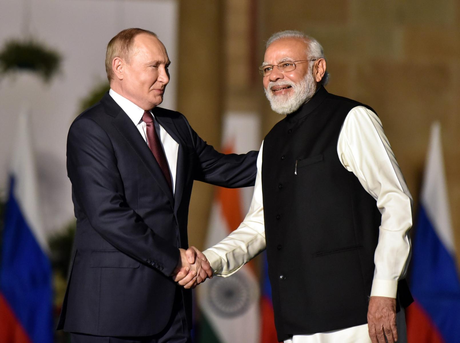 Russia's Love Affair With India - The Moscow Times