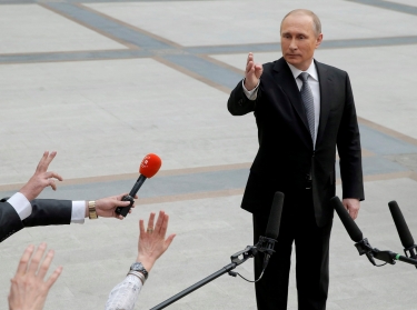 Russian President Vladimir Putin speaks with journalists after a live broadcast nationwide call-in, Moscow, April 14, 2016