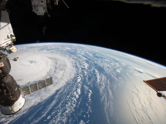 Super Typhoon Noru photographed by ISS astronaut Randy Bresnick above the Northwestern Pacific Ocean on August 1, 2017, photo courtesy of NASA 