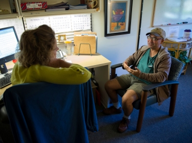 A licensed clinical social worker listens to her client during a therapy session at the Bay Pines Veterans Administration Healthcare Center in Bay Pines, Florida, October 29, 2015, photo by EJ Hersom/DoD News