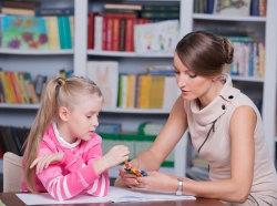 child psychologist with girl