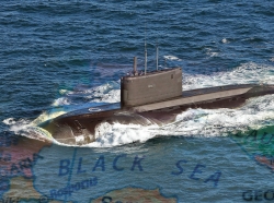 Russian submarine with map overlay of Black Sea, photos by LA(Phot) Guy Pool/Wikimedia Commons and kdow/Getty Images