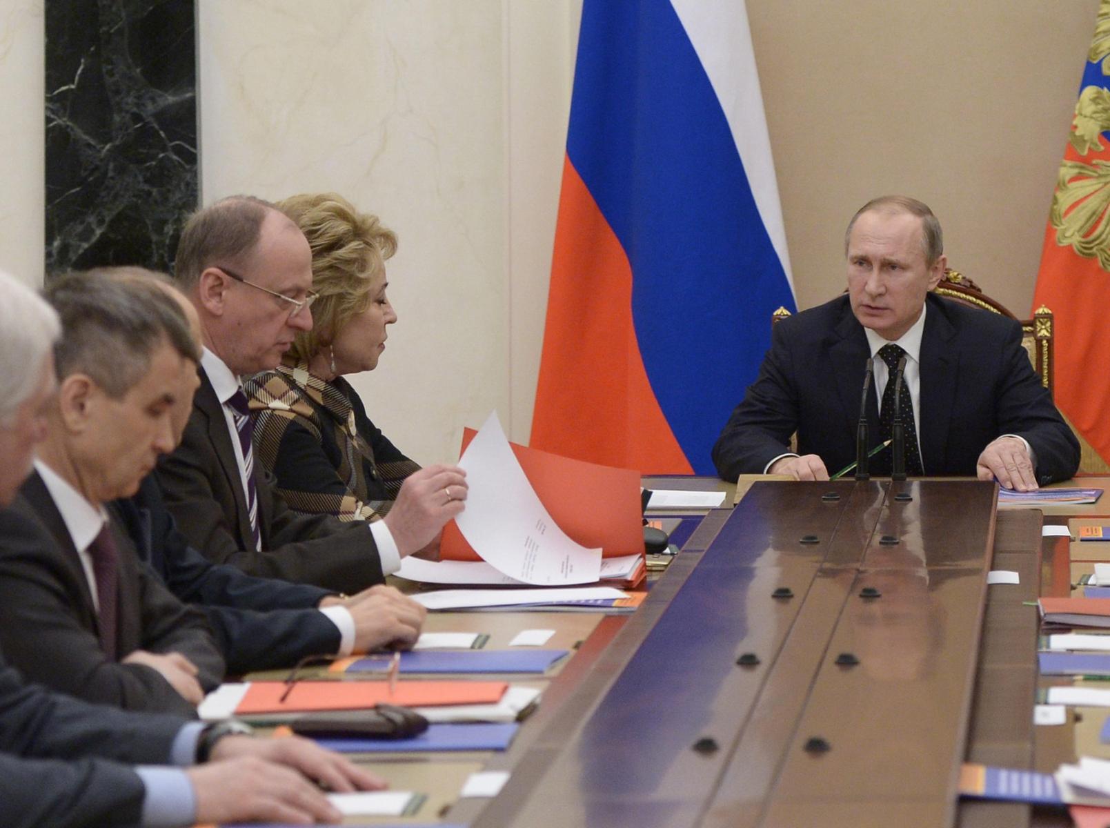 PDF) Defibrillating the Vertical? Putin and Russian Grand Strategy