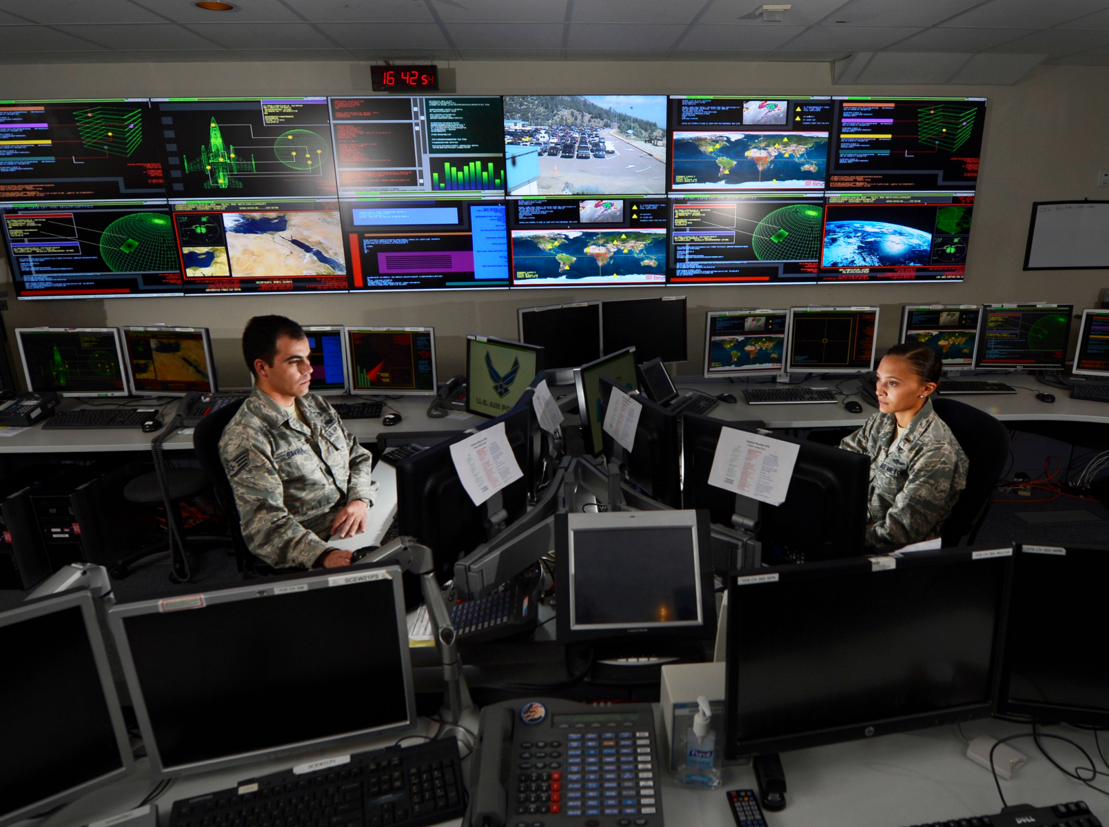 air force cyber warfare