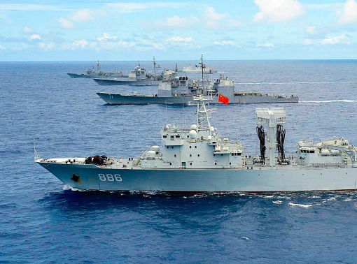 PLA Qiandaohu, a Chinese navy ship, steams in close formation as one of 42 ships and submarines from 15 international partner nations during Rim of the Pacific 2014, photo by Shannon E. Renfroe/U.S. Navy