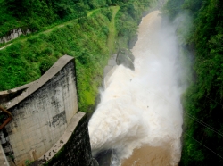 The hydroelectric dam Cachi in Ujarras de Cartago, 60 miles of San Jose, Costa Rica, May 25, 2007, photo by Juan Carlos Ulate/Reuters